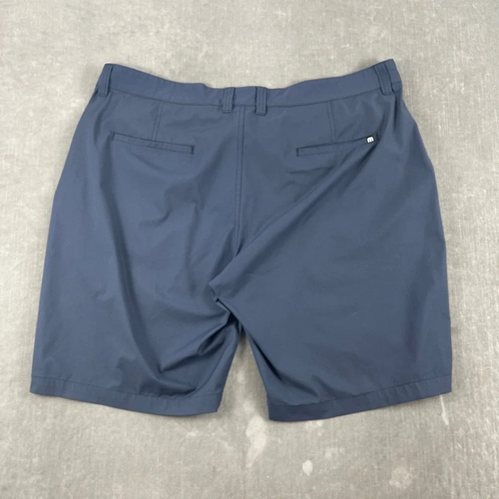 TravisMathew Men 40 Blue Golf Shorts Performance Stretch Textured
